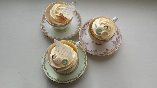 Tea cups and cupcakes